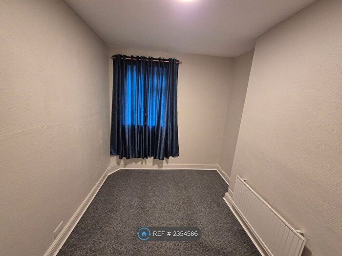 1 Bedroom Flat To Rent In Clarence Road, London, E5