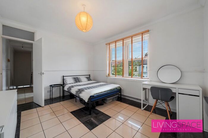 1 Bedroom Flat To Rent In Colina Road, Harringay, N15