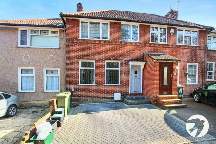 3 Bedroom Terraced House For Sale In Court Farm Road, London, SE9