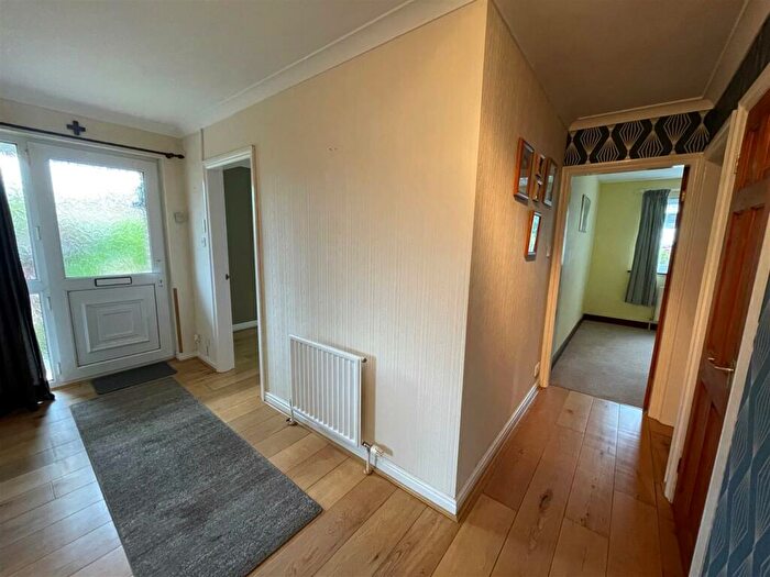 2 Bedroom Detached Bungalow For Sale In Dove Close, Louth, LN11