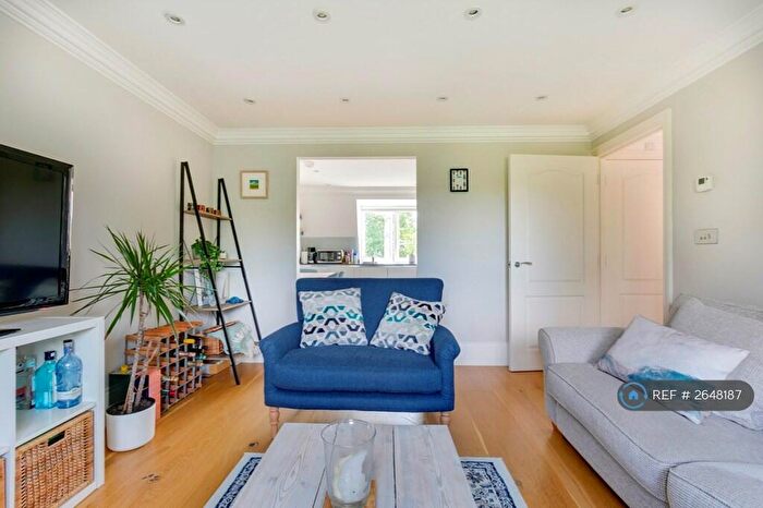 2 Bedroom Flat To Rent In Lough Road, London, N7