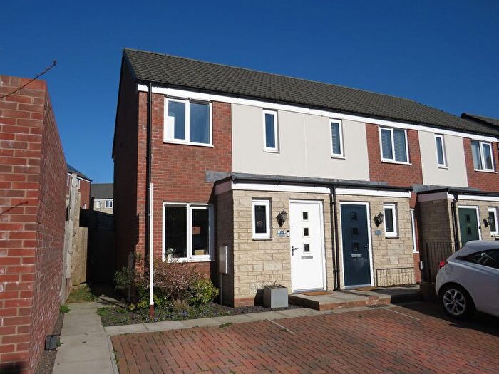2 Bedroom End Of Terrace House For Sale In Cheers Drive, Bristol, BS5