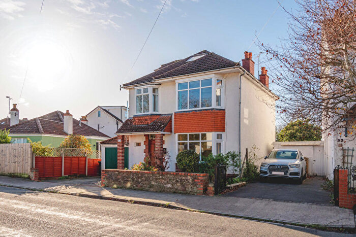 4 Bedroom Detached House For Sale In Springfield Grove, Westbury Park / Henleaze Borders, BS6