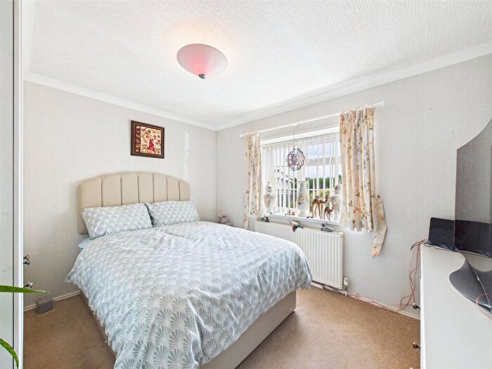 2 Bedroom Park Home For Sale In Bamfurlong Lane, Cheltenham, Gloucestershire, GL51
