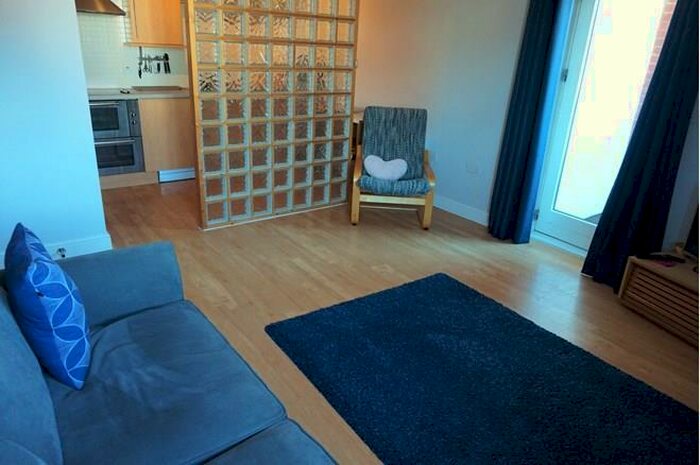 1 Bedroom Flat To Rent In Flat, Middlepark Drive, Selly Oak, Birmingham, West Midlands, B31