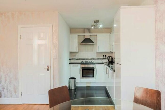 Studio To Rent In Osborn Street, Whitechapel, Brick Lane, Aldgate, London, E1