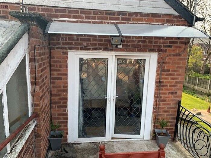 2 Bedroom Flat To Rent In Seymour Grove, Old Trafford, M16