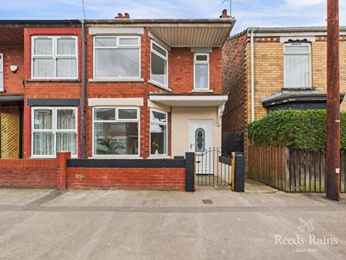 3 Bedroom Semi-Detached House For Sale In Portobello Street, Hull, East Yorkshire, HU9