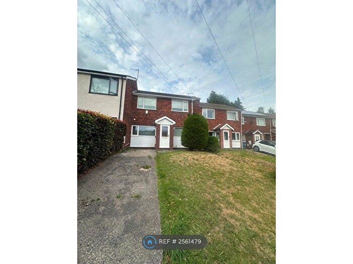 3 Bedroom Terraced House To Rent In Craig Close, Stockport, SK4