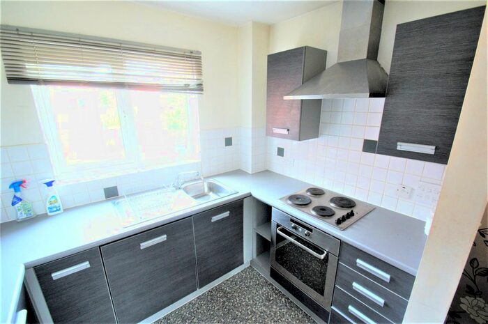 2 Bedroom Flat To Rent In Hever Hall, Coventry, CV1