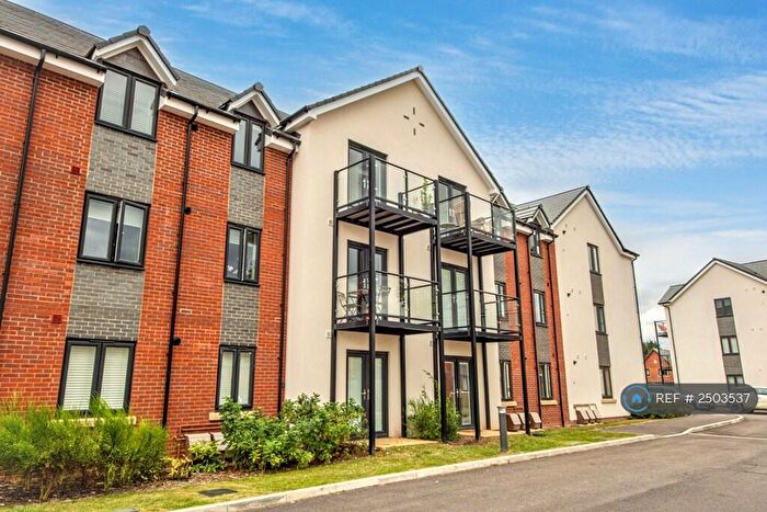 2 Bedroom Flat To Rent In Ridge Close, Cheltenham, GL52