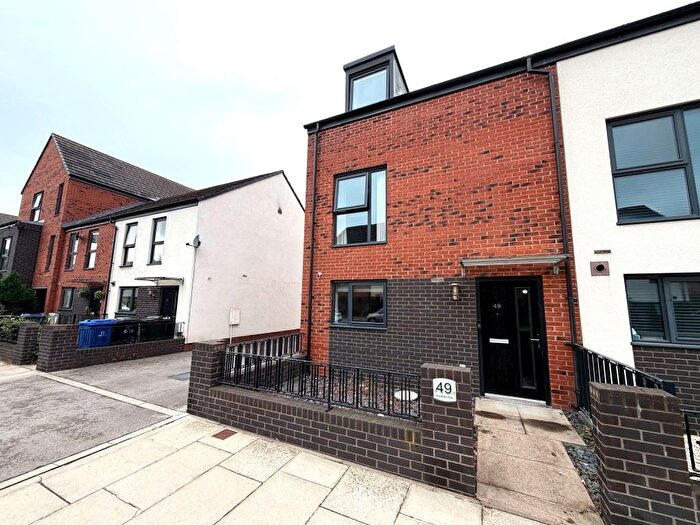 3 Bedroom Terraced House To Rent In Woodfield Way, Balby, Doncaster, DN4