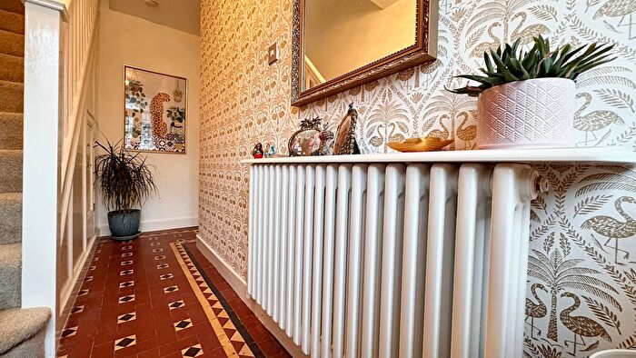 3 Bedroom End Of Terrace House For Sale In Queen Isabels Avenue, Cheylesmore, Coventry, CV3