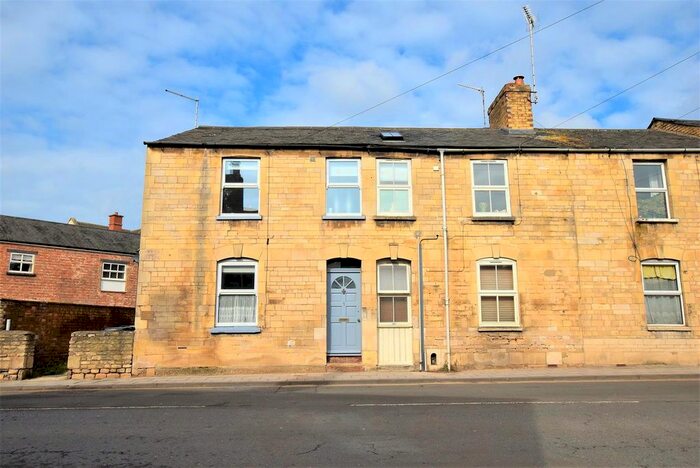 1 Bedroom Flat To Rent In Wharf Road, Stamford PE9