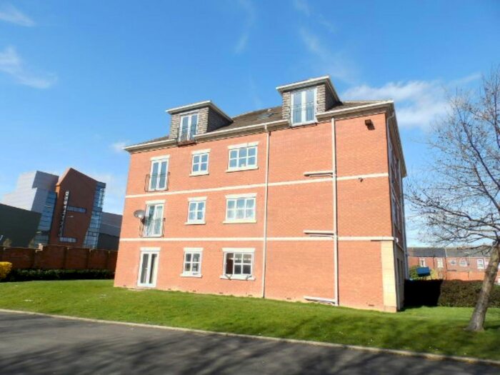 2 Bedroom Flat To Rent In Delamere Gardens, Wakefield, West Yorkshire, Uk, WF1