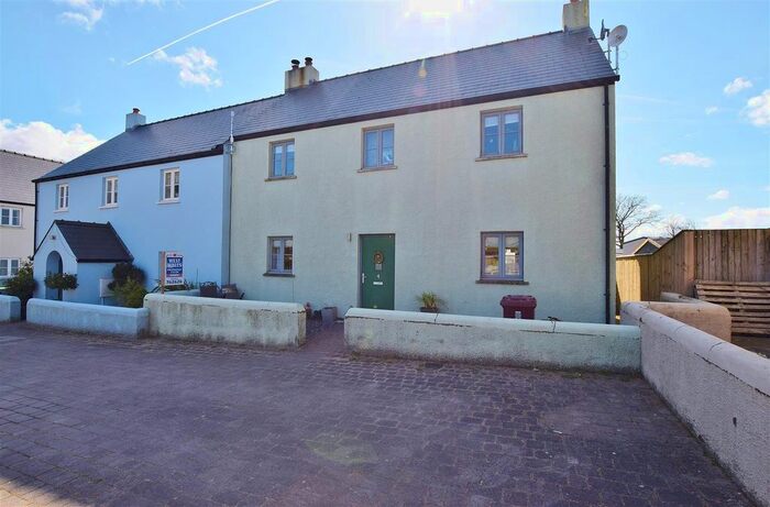 4 Bedroom Semi-Detached House For Sale In Rosehill Court, Portfield Gate, Haverfordwest, SA62