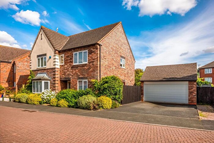 4 Bedroom Detached House For Sale In Farnell Drive, Stratford-upon-Avon, CV37