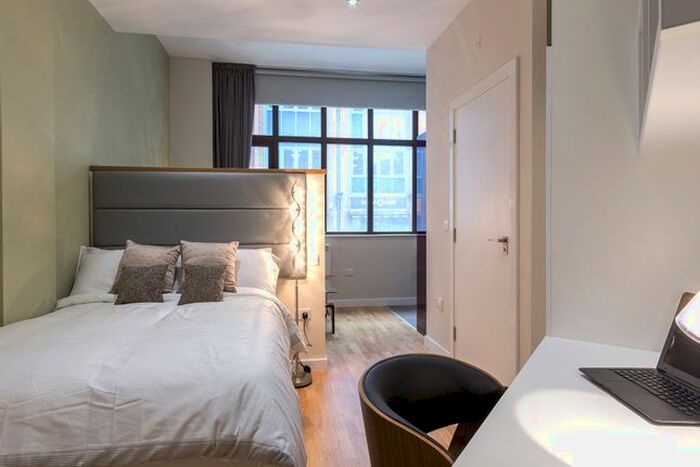 Studio To Rent In Queen Street, Leeds, LS1