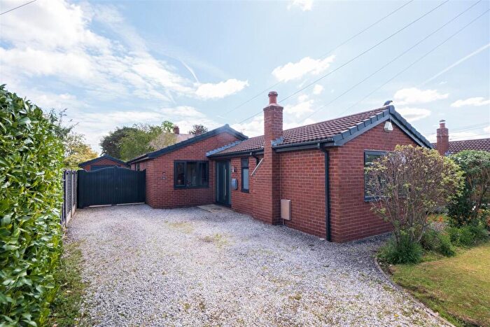 3 Bedroom Detached Bungalow For Sale In Greenfield Road, Waverton, CH3