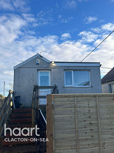 3 Bedroom Bungalow To Rent In Alvis Avenue, Clacton-On-Sea, CO15