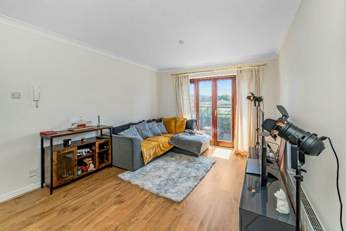 1 Bedroom Apartment To Rent In Ludlow Road, Maidenhead, Berkshire, SL6