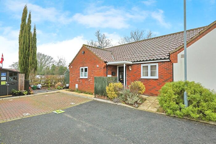 2 Bedroom Retirement Property For Sale In Lilac Mews, Swanton Morley, Dereham, NR20