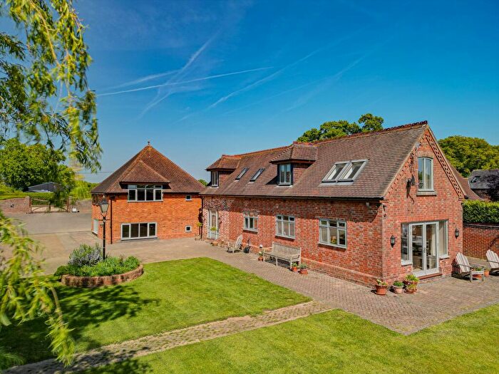 3 Bedroom Detached House For Sale In Durley Hall Lane, Durley, SO32