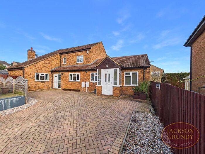 6 Bedroom Detached House For Sale In Geldock Road, Little Billing, NN3