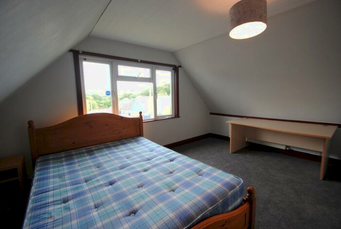 5 Bedroom Detached House To Rent In Student House On Langside Avenue, BH12
