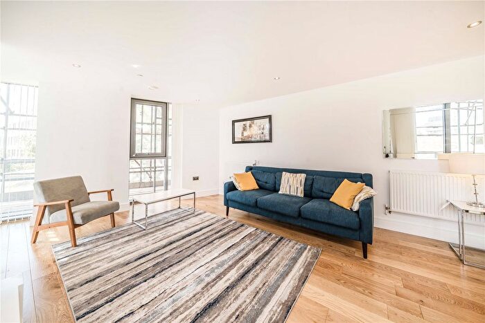 2 Bedroom Flat To Rent In Arc Tower, Uxbridge Road, London, W5