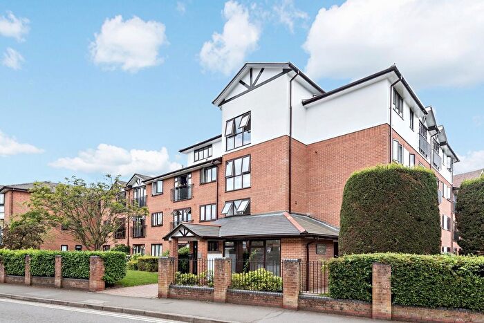 2 Bedroom Flat To Rent In Imperial Court, Station Road, Henley-On-Thames, Oxfordshire, RG9