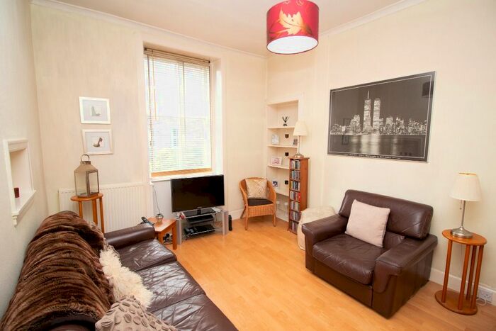 1 Bedroom Flat To Rent In Dalgety Road, Meadowbank, Edinburgh, EH7