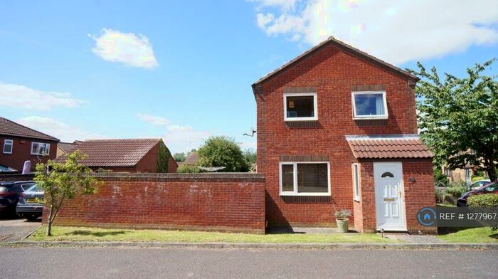 3 Bedroom Semi-Detached House To Rent In Burghley Court, Great Holm, Milton Keynes, MK8