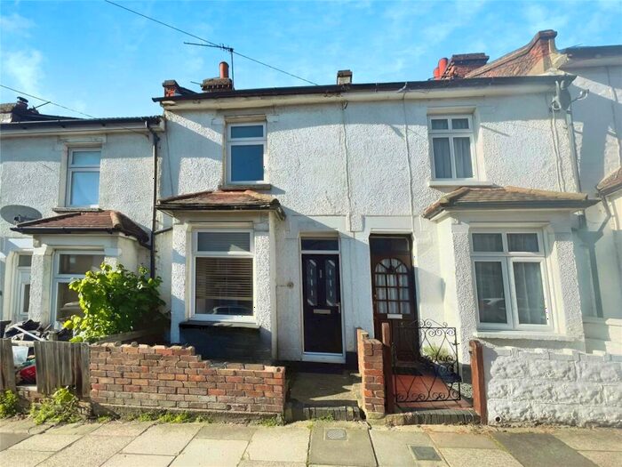 3 Bedroom Terraced House To Rent In Wingfield Road, Gravesend, Kent, DA12