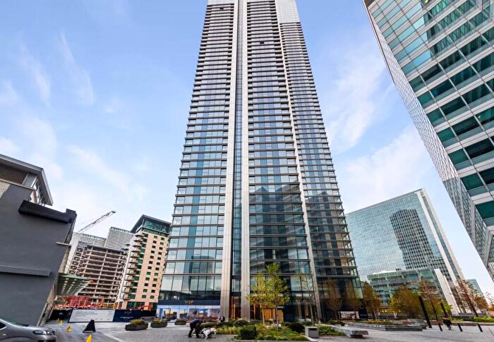 1 Bedroom Flat To Rent In Hampton Tower, Marsh Wall, Tower Hamlets, London, E14