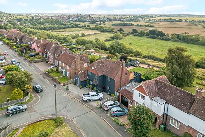 4 Bedroom Detached House For Sale In Cadborough Cliff, Rye, TN31