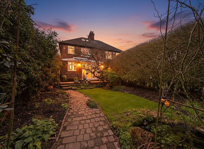 3 Bedroom Semi Detached House For Sale In Roseleigh Avenue, Mapperley, Nottingham, NG3