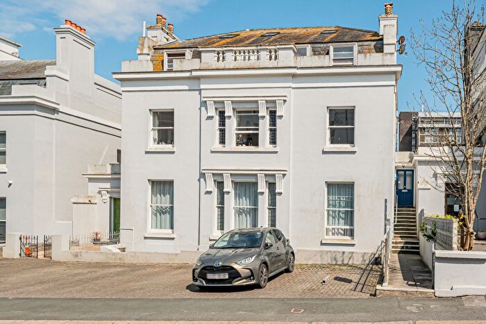 2 Bedroom Flat For Sale In Windsor Villas, Lockyer Street, PL1