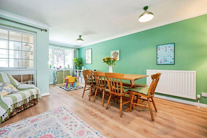 3 Bedroom Terraced House For Sale In Hillfoot Road, Shillington, Hitchin, SG5