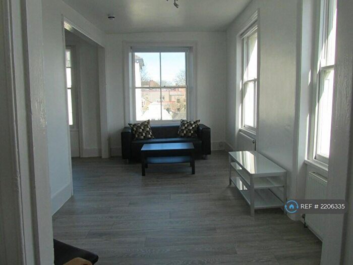 1 Bedroom Flat To Rent In Haverstock Hill, London, NW3