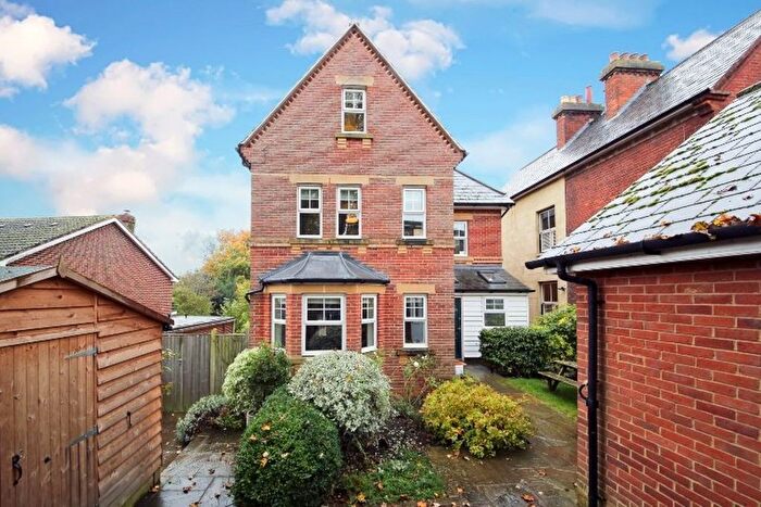 5 Bedroom Town House To Rent In Dry Bank Road, Tonbridge, TN10
