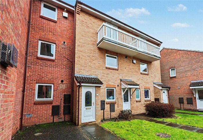 2 Bedroom Maisonette For Sale In Baxter Court, Norwich, Norfolk, NR3