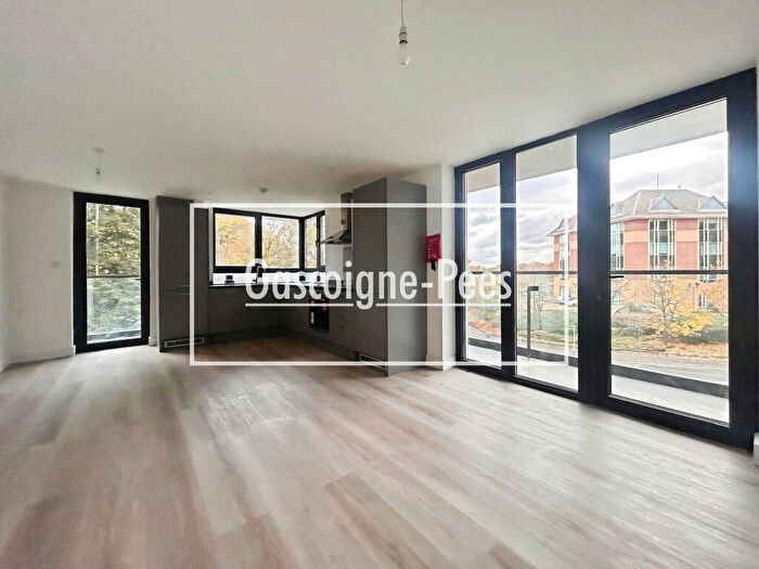 2 Bedroom Flat To Rent In Farnborough Road, Farnborough, GU14