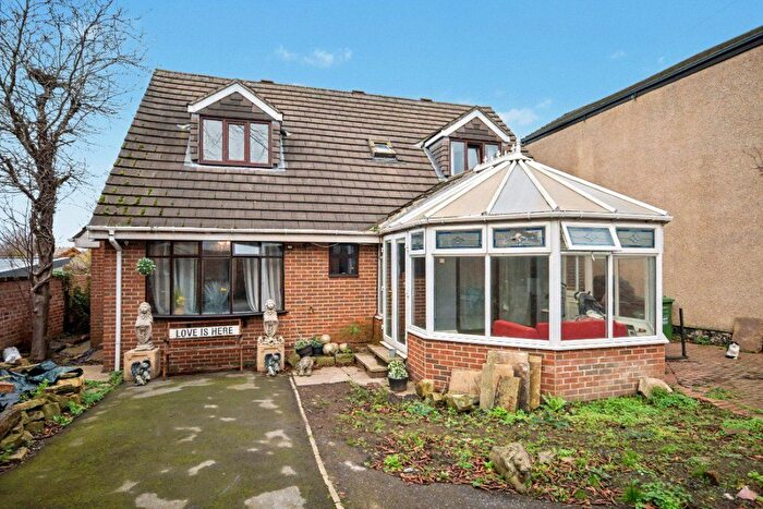 3 Bedroom Detached House For Sale In Andrew Street, Wakefield, West Yorkshire, WF1