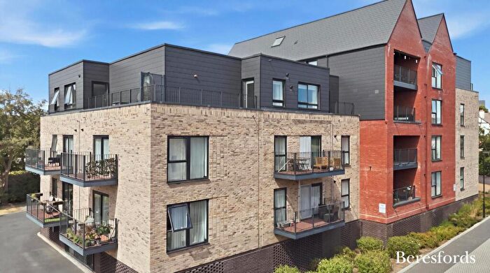 2 Bedroom Apartment For Sale In Halcyon Place, Brentwood, CM14