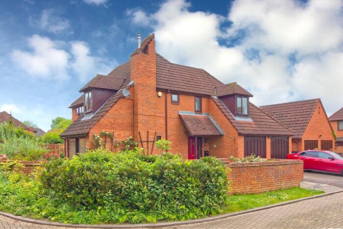 4 Bedroom Detached House To Rent In Bolbeck Park, Milton Keynes, Buckinghamshire, MK15