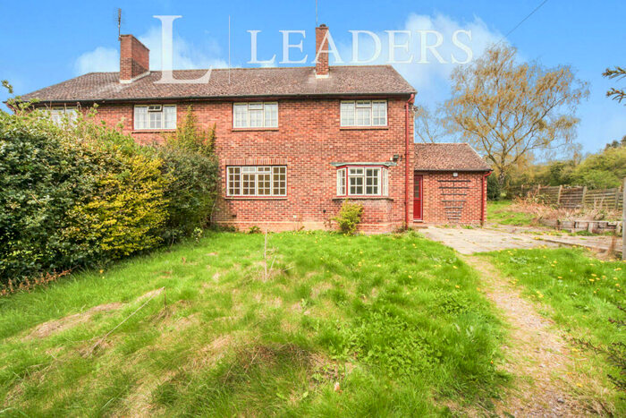 3 Bedroom Cottage To Rent In Trust Cottages Berkhamsted -, HP4