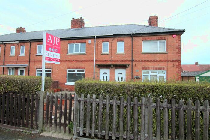 3 Bedroom Terraced House To Rent In Ernwill Avenue, Castletown, Sunderland, SR5
