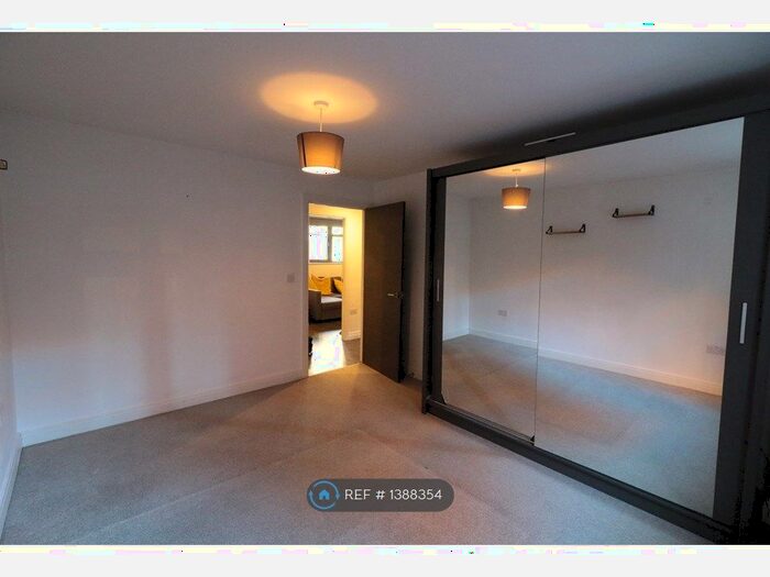 2 Bedroom Flat To Rent In Warstone Lane, Birmingham, B18