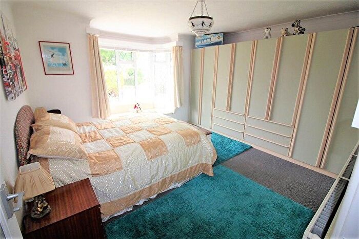 2 Bedroom Detached Bungalow For Sale In Uplands Road, Clacton On Sea, CO15
